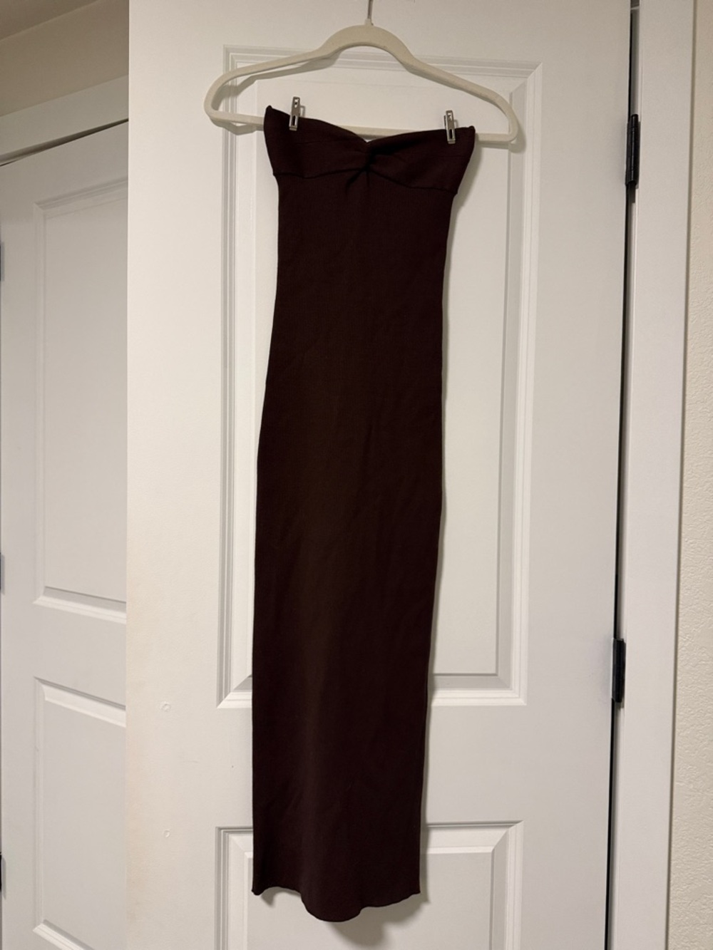 Aritzia Babaton Strapless Sweetheart Long Bodycon Dress in Deep Brown